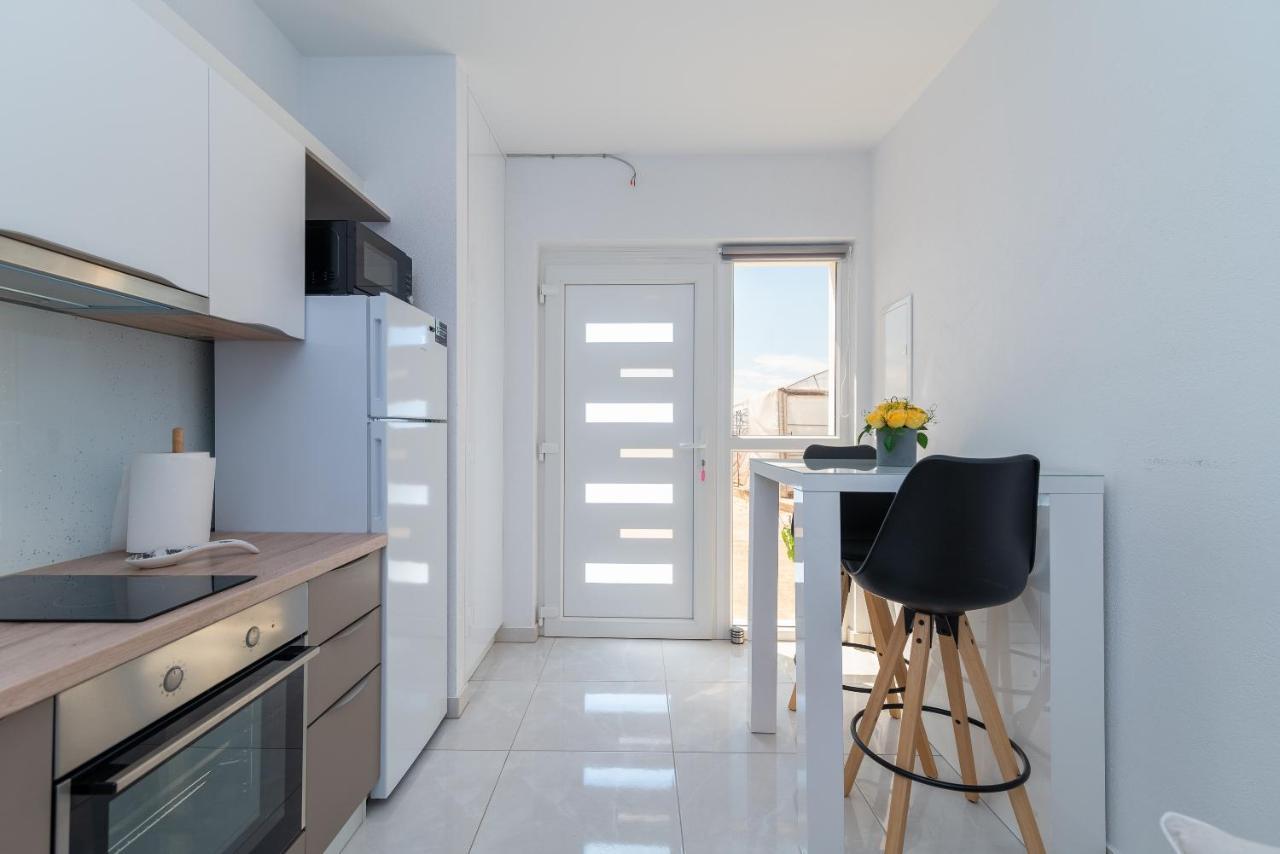 Apartment Matea Trogir Exterior foto