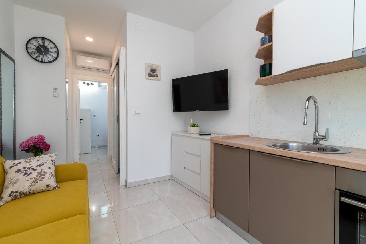 Apartment Matea Trogir Exterior foto