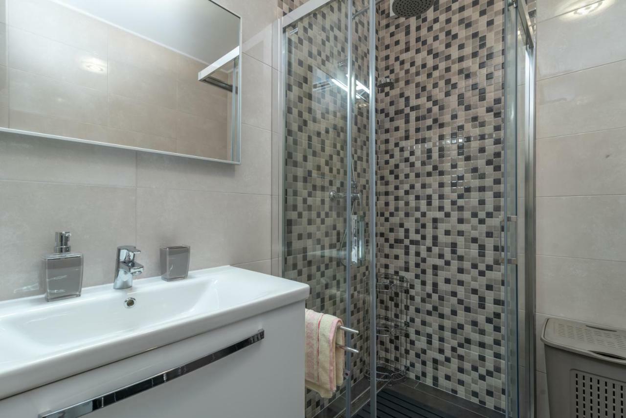 Apartment Matea Trogir Exterior foto
