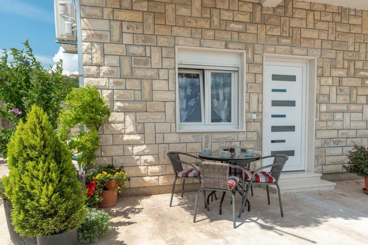 Apartment Matea Trogir Exterior foto